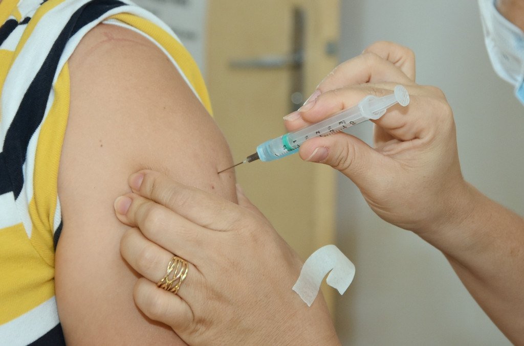 SES-TO chama população para se vacinar contra a influenza.