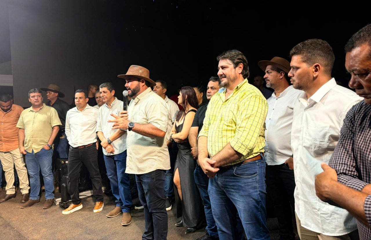 Em São Salvador, Deputado Eduardo Fortes recebe homenagem por liderar destinação de recursos ao município em 2025.