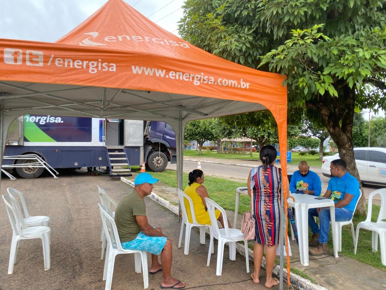 Cinema gratuito e troca de lâmpadas passam por sete municípios tocantinenses em março.