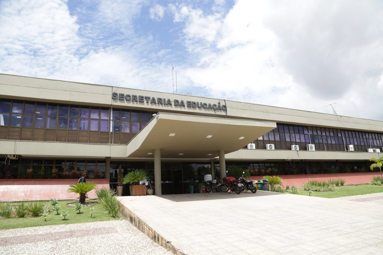 Concurso da Educação atinge 5 mil professores selecionados após 9ª chamada e edital de redistribuição anunciado