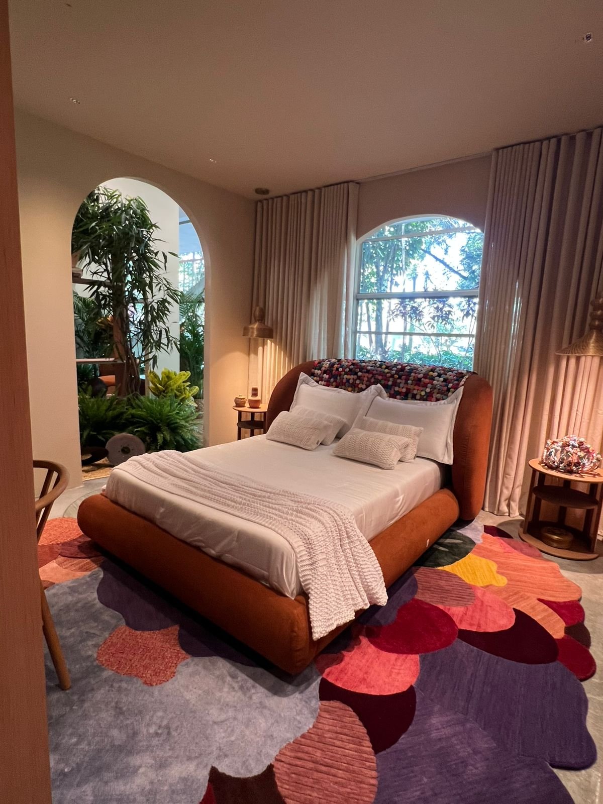 Paisagismo em Divino Alcan levanta diálogos entre memória e resíduos em manifesto vivo do Tocantins