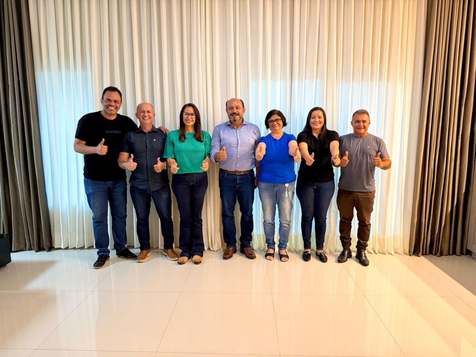 Pré-campanha de Sandoval Cardoso ganha força com adesão de seis vereadores de Paraíso à disputa federal.