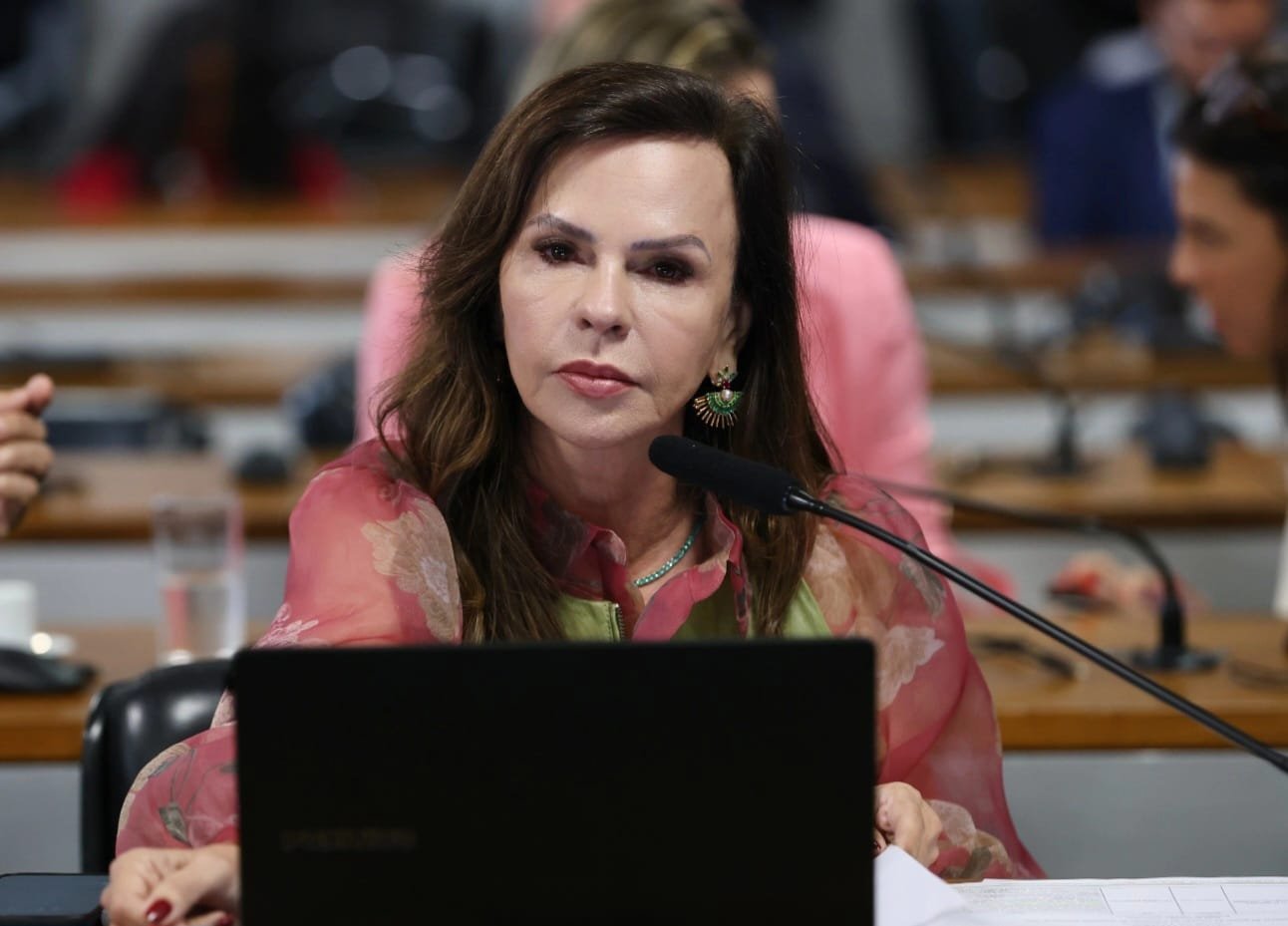 Senadora Dorinha veta uso de ‘consentimento’ para absolver em crimes de estupro de menor.