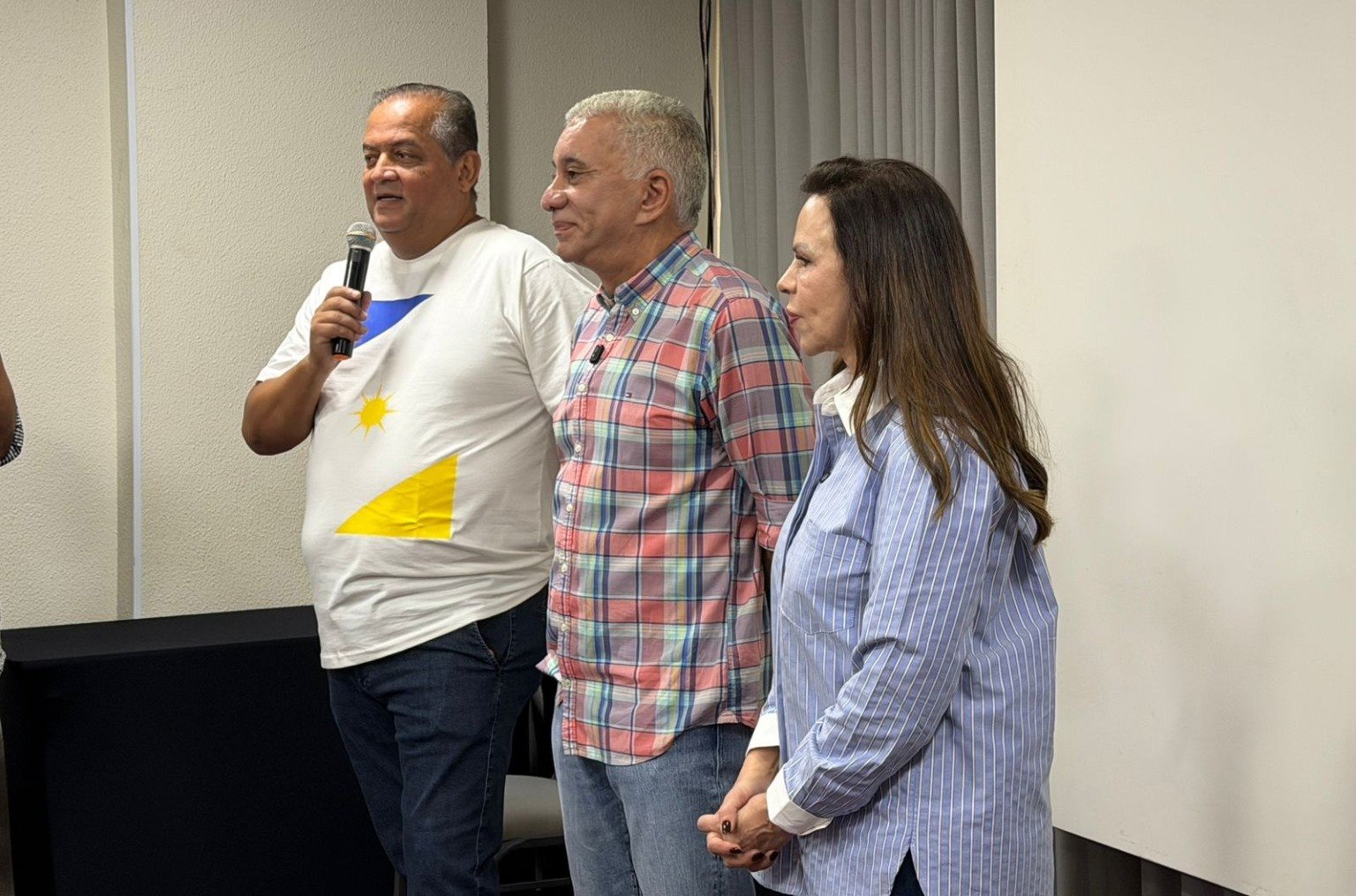 Após receber apoio de Amastha, Eduardo Gomes apoia Dorinha e rechaça: “não há espaço para ofensa gratuita ou pressão psicológica”.