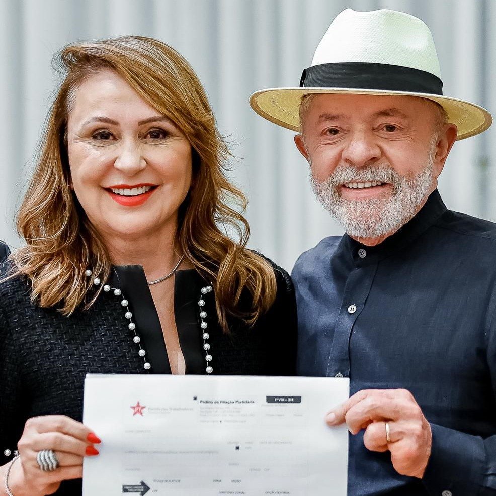 Dilma destaca jantar com Kátia Abreu e comemora sua adesão ao PT; Célio Moura anima-se com possível candidatura.