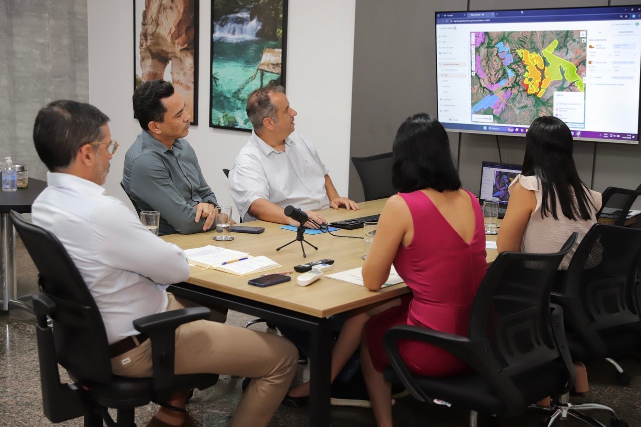 Governo do Tocantins avança na política ambiental moderna com acordo entre Semarh e Naturatins.