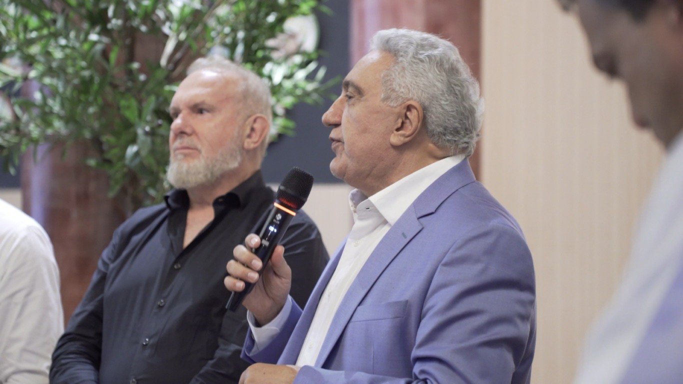 Laurez Moreira congrega pré-candidatos e lideranças: “discutindo os rumos para o futuro do Tocantins”.