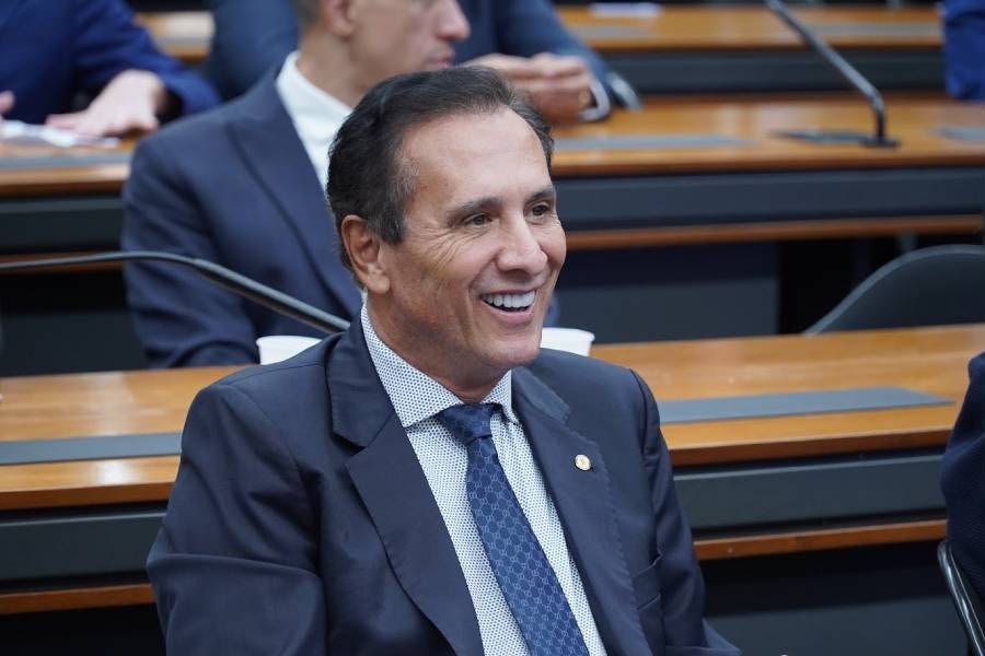 Prefeitos dezenas de apoio em vídeo, Gaguim expande pré-campanha ao Senado.