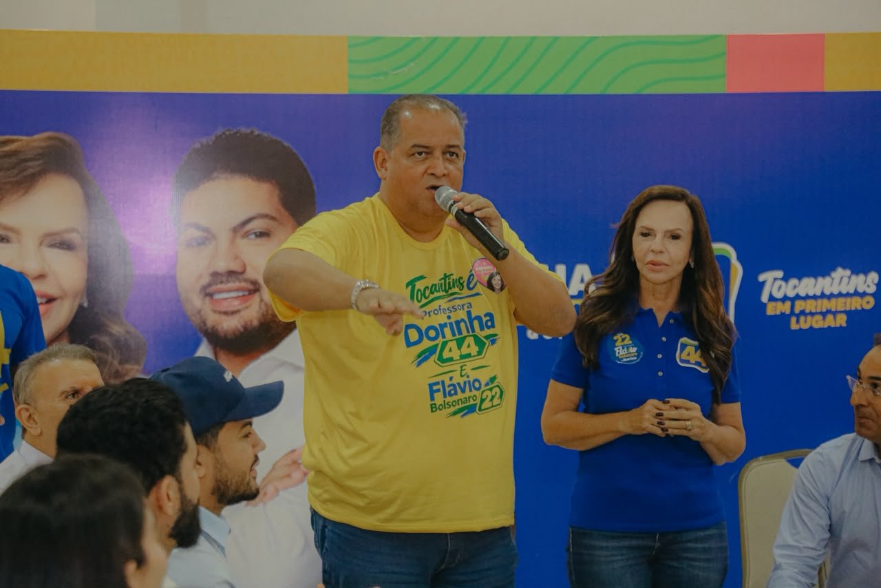 Professora Dorinha é a escolhida de Flávio Bolsonaro no Tocantins, revela Eduardo Gomes em reunião com prefeitos