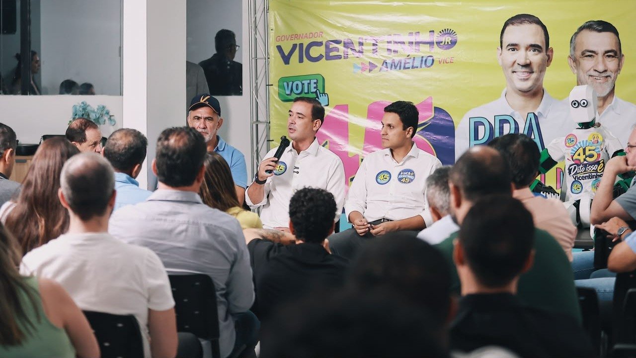 Vicentinho e o setor de tecnologia: compromisso pela modernização e gestão humanizada.